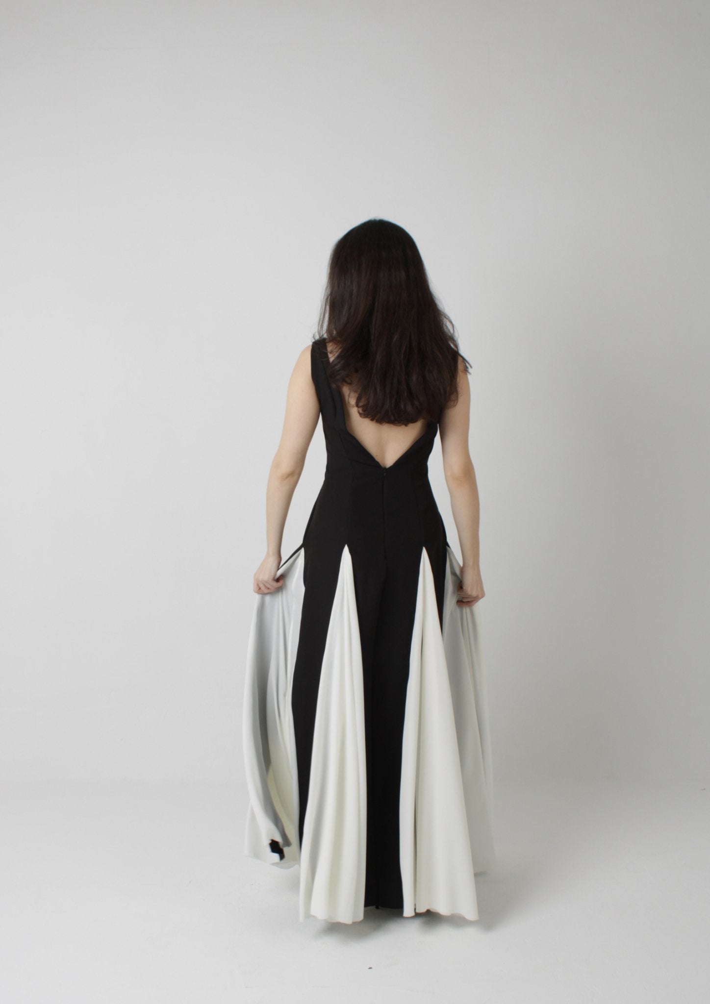 V-Neck Maxi Dress with Godet Skirt PDF Sewing Pattern — Alessandra — Friedlies